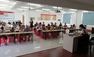 快跟上 她们都在学 省妇联第十四次妇代会 精神